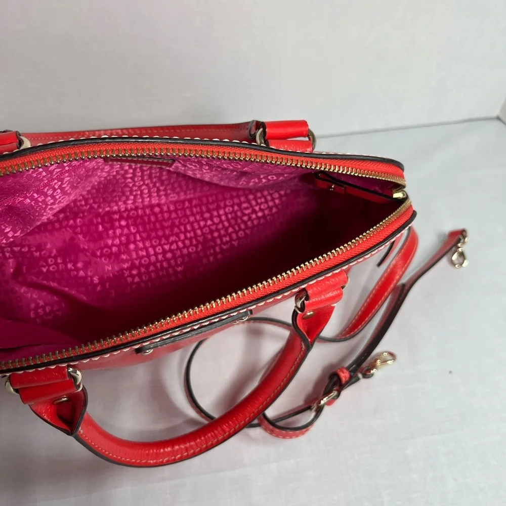 COPY - Kate Spade bag with zipper top. Excellent condition. - Picture 7 of 10